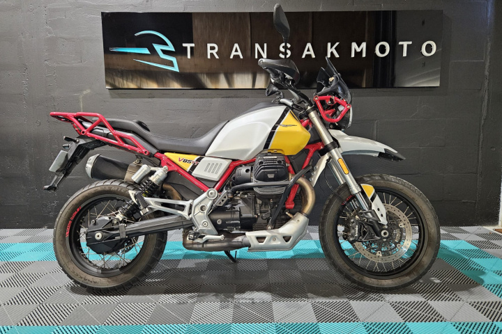 MOTO-GUZZI V85TT