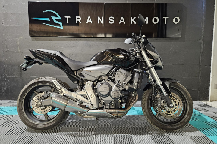 HONDA CB Hornet